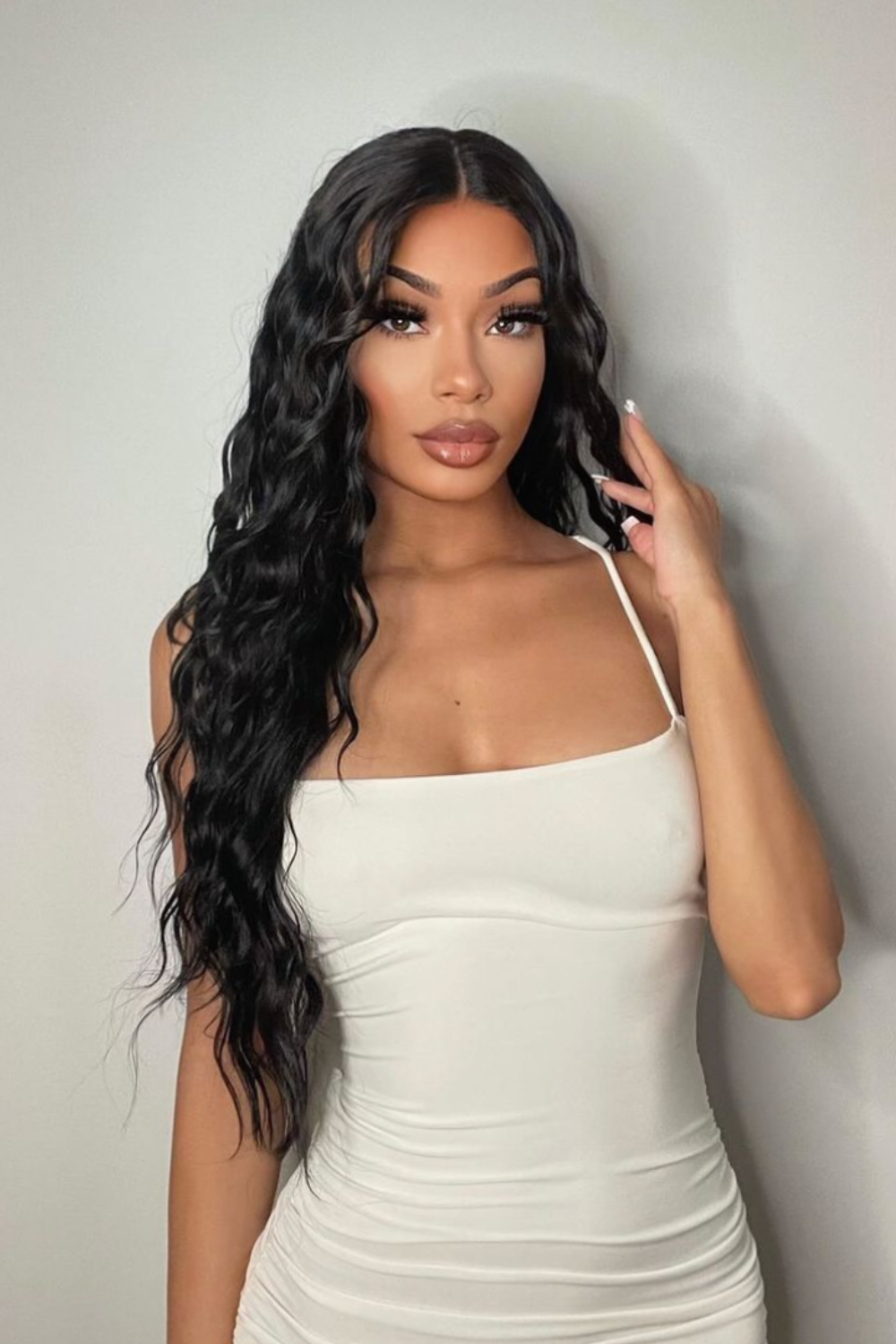 The Cassie - Perruque Lace Front Naturelle Noire Ondulée