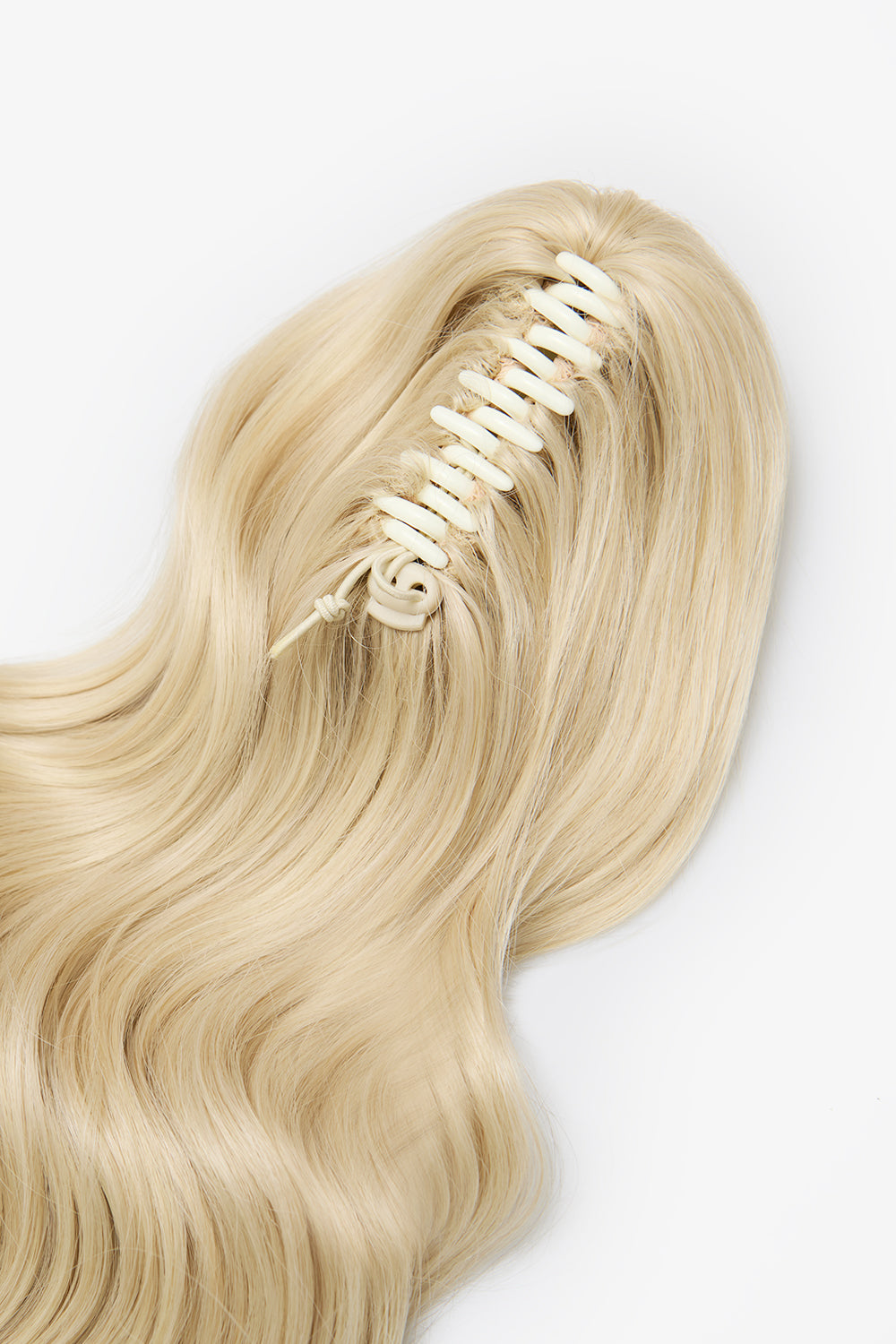 Brushed Out Wave 20" Claw Clip Pony - BLONDES | LIGHT BLONDE #4