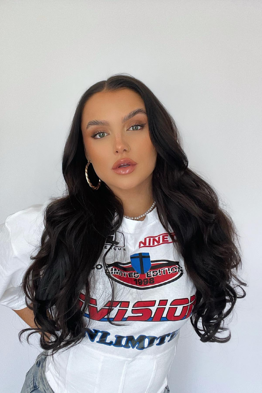 Extensions de cheveux à clip ondulés naturels super épais de 22 po en 5 pièces - MARRONS | MARRON FONCÉ #1
