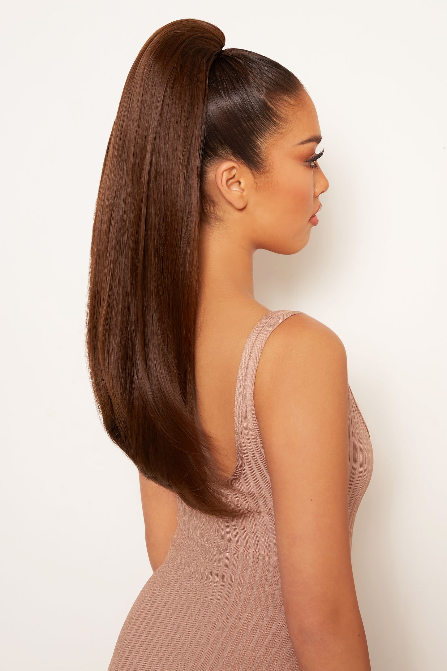 Sleek Full-Body 22" Ponytail